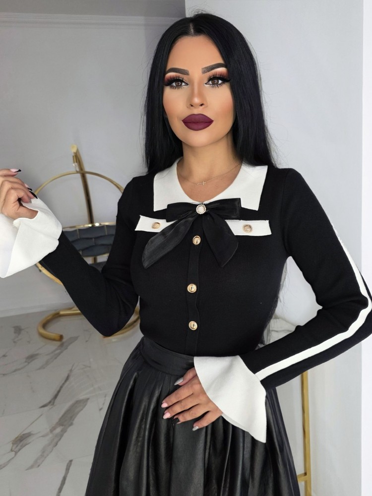 Блуза с красива панделка