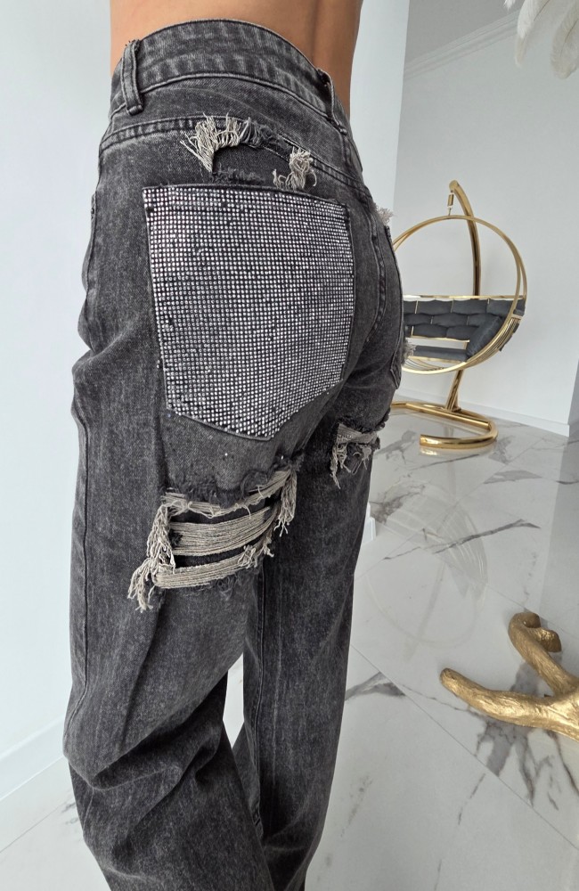 Дънки с накъсан ефект Дънки с накъсан ефект