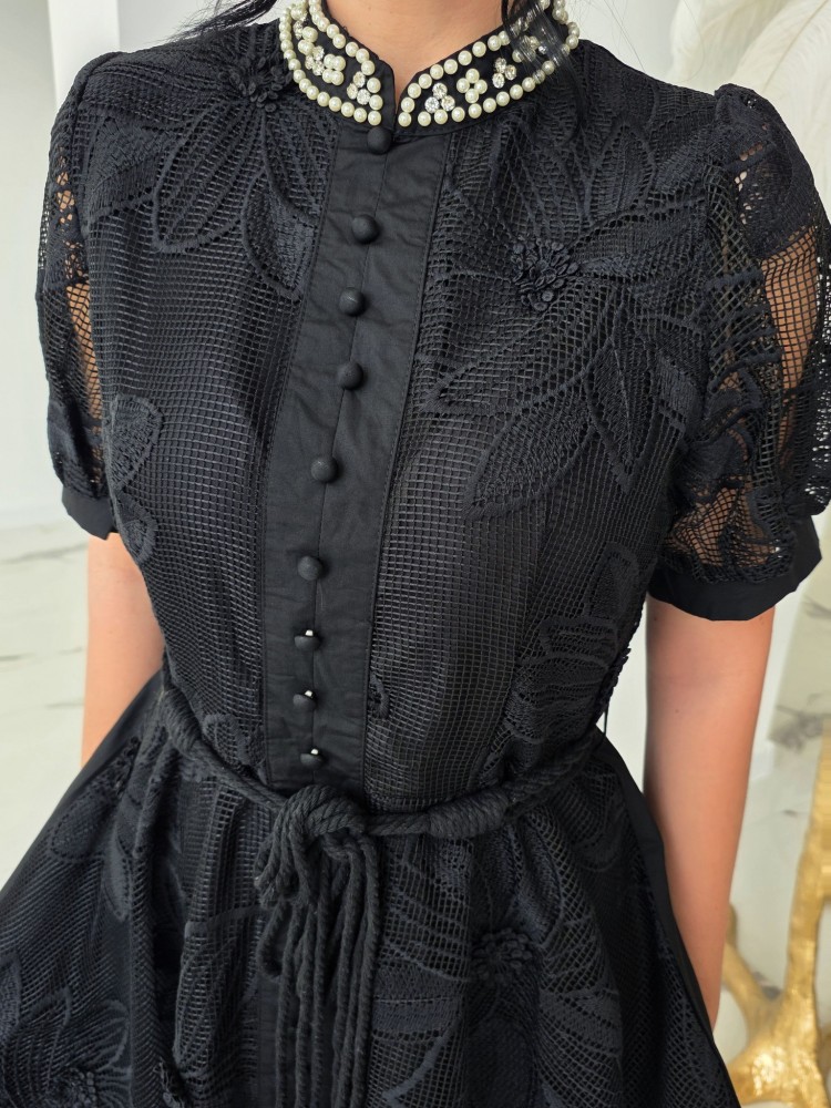 Дантелена рокля  Pearl Lace Elegance