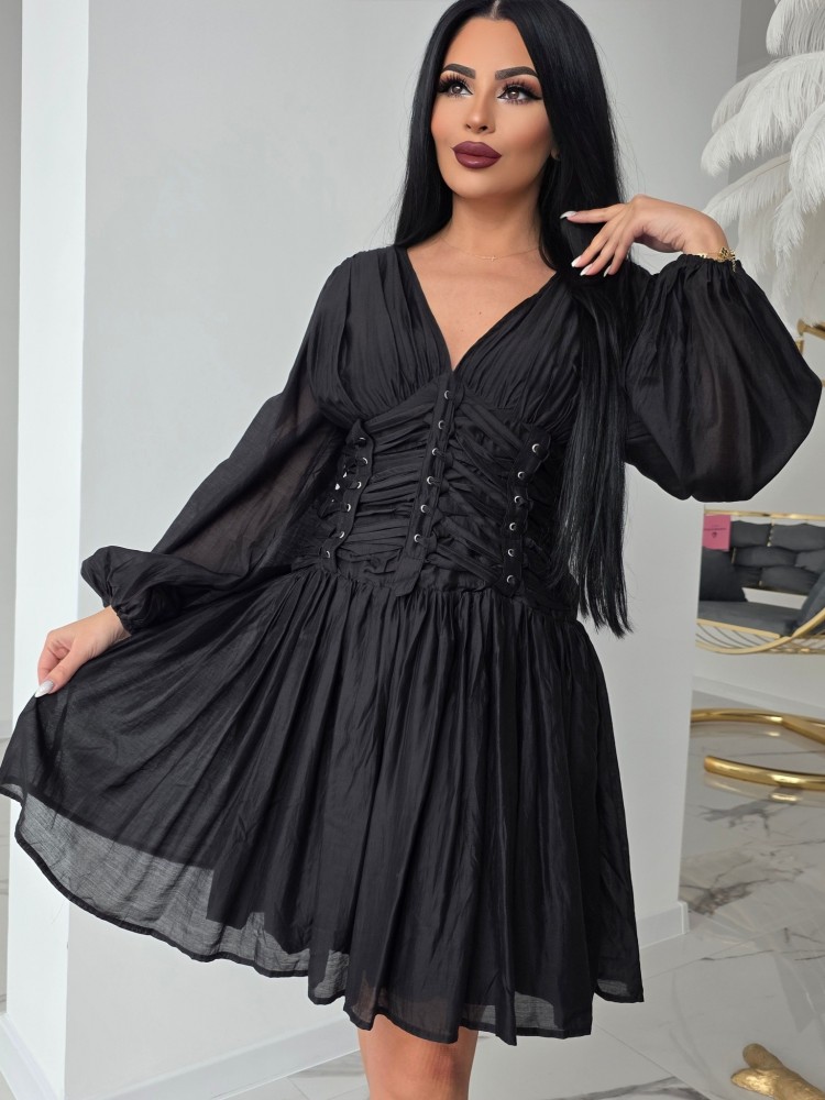 Ефирна рокля с талия тип корсет