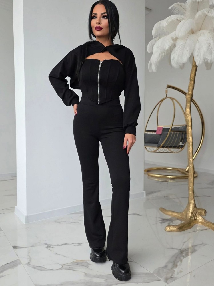 Екип от три части Екип от три части