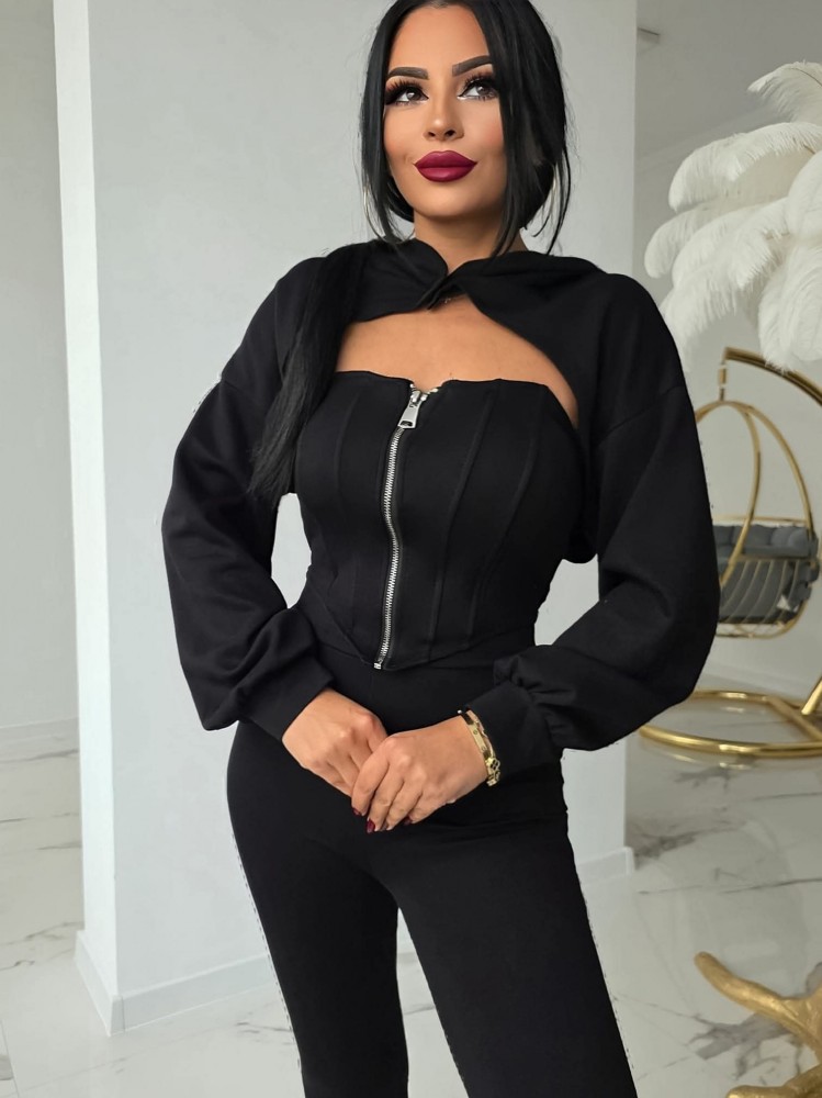 Екип от три части Екип от три части