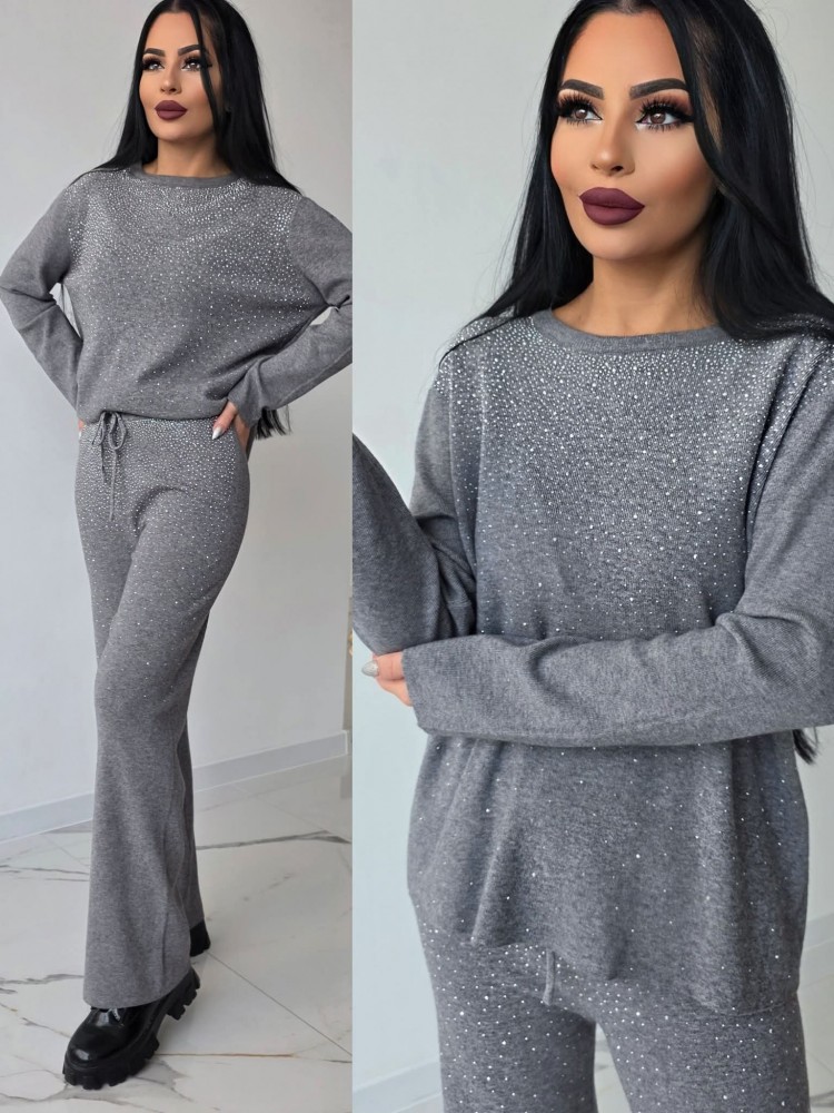 Екип Cashmere в сиво