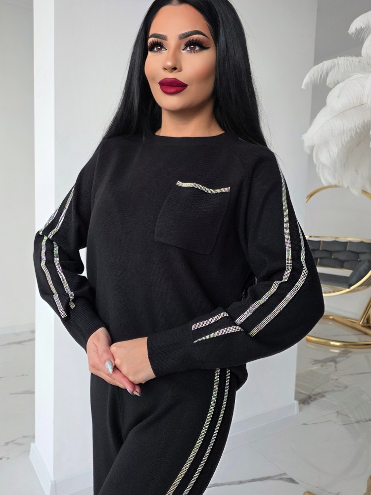 Екип Exclusive в черно