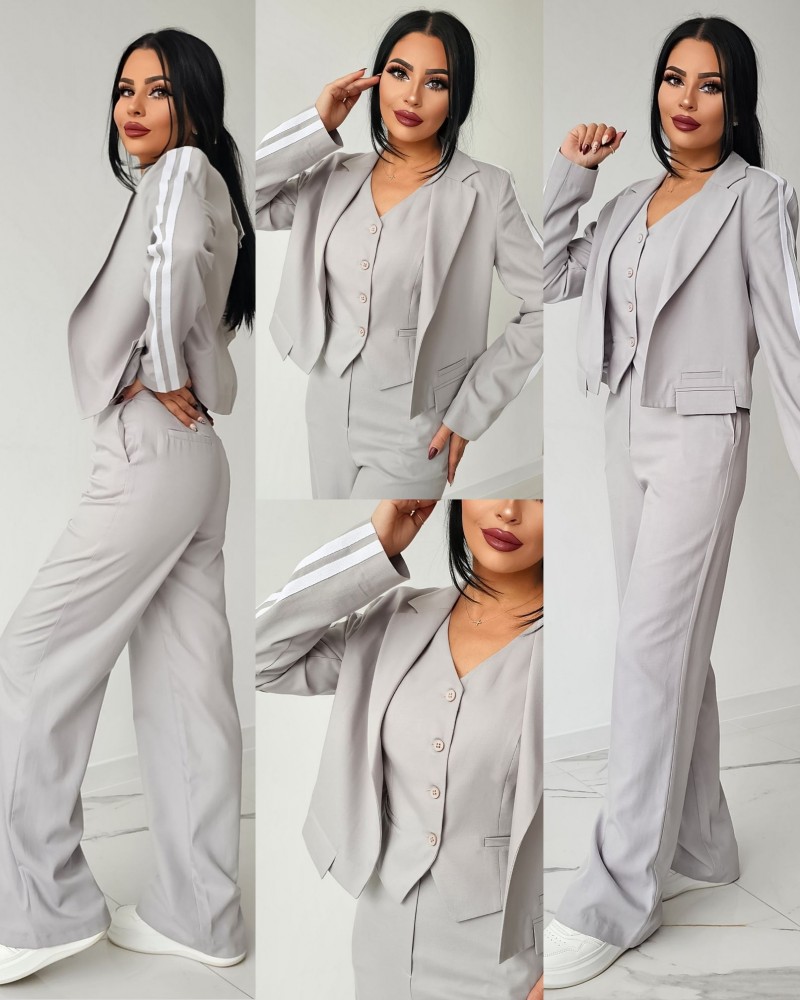 Елегантен костюм Classy