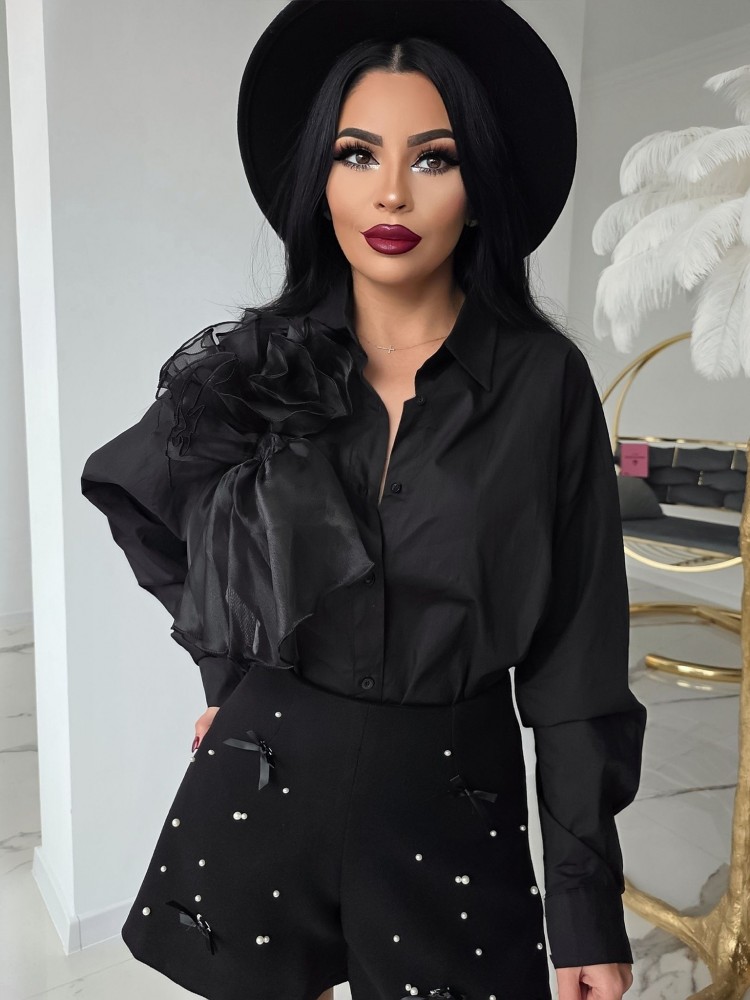 Елегантна риза с красив акцент