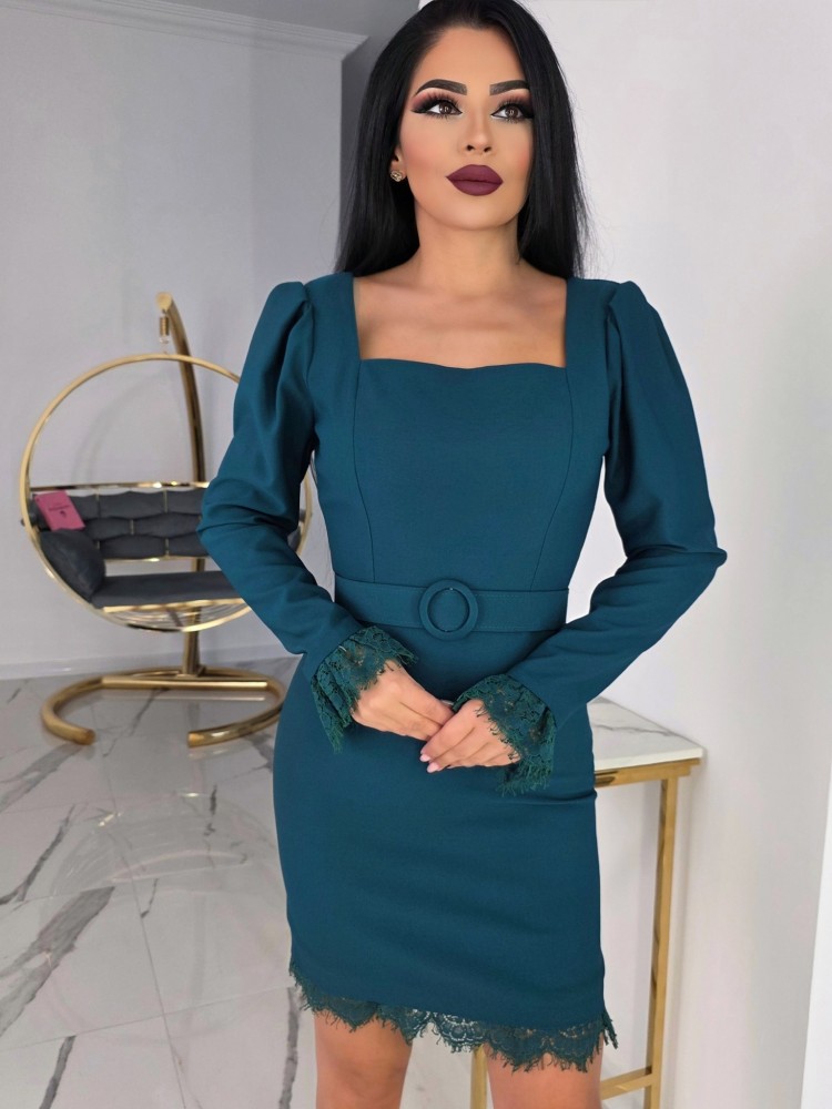 Елегантна рокля в цвят емералд Елегантна рокля в цвят емералд