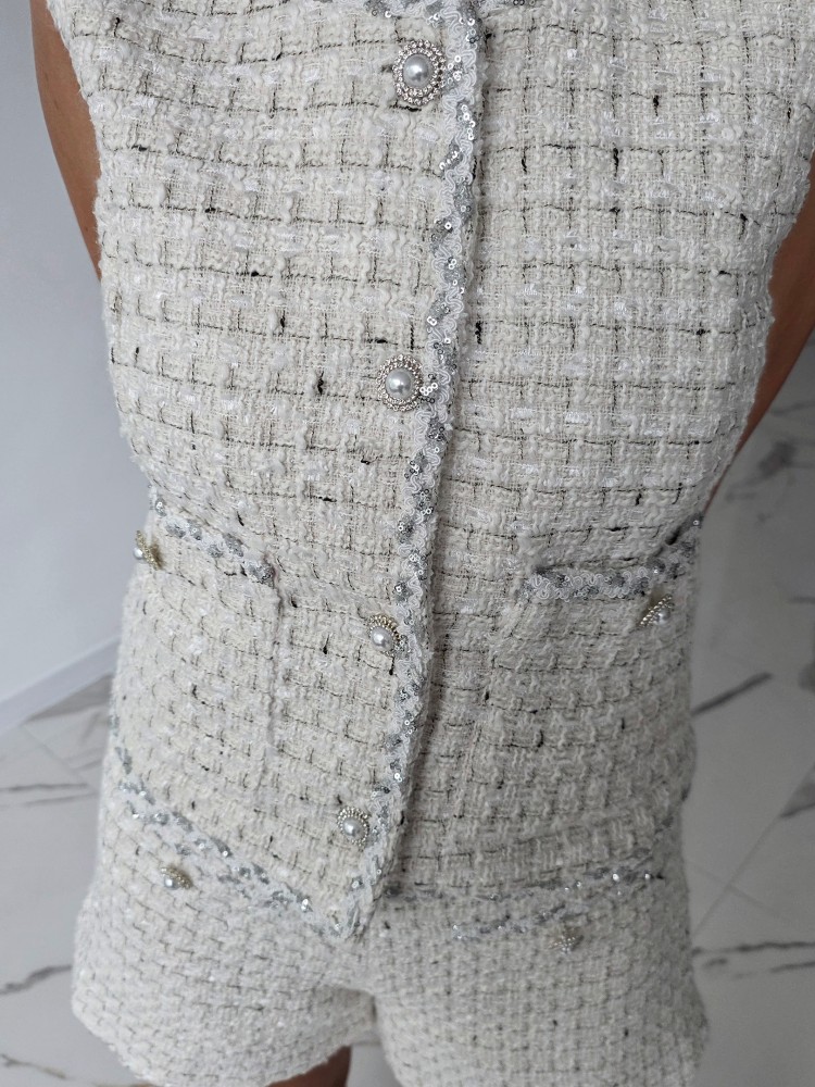 Комплект сако, елек и панталонки екрю Комплект сако, елек и панталонки екрю