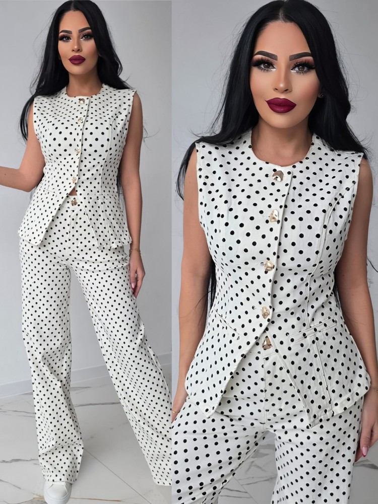 Комплект от ластичен деним със златисти копчета