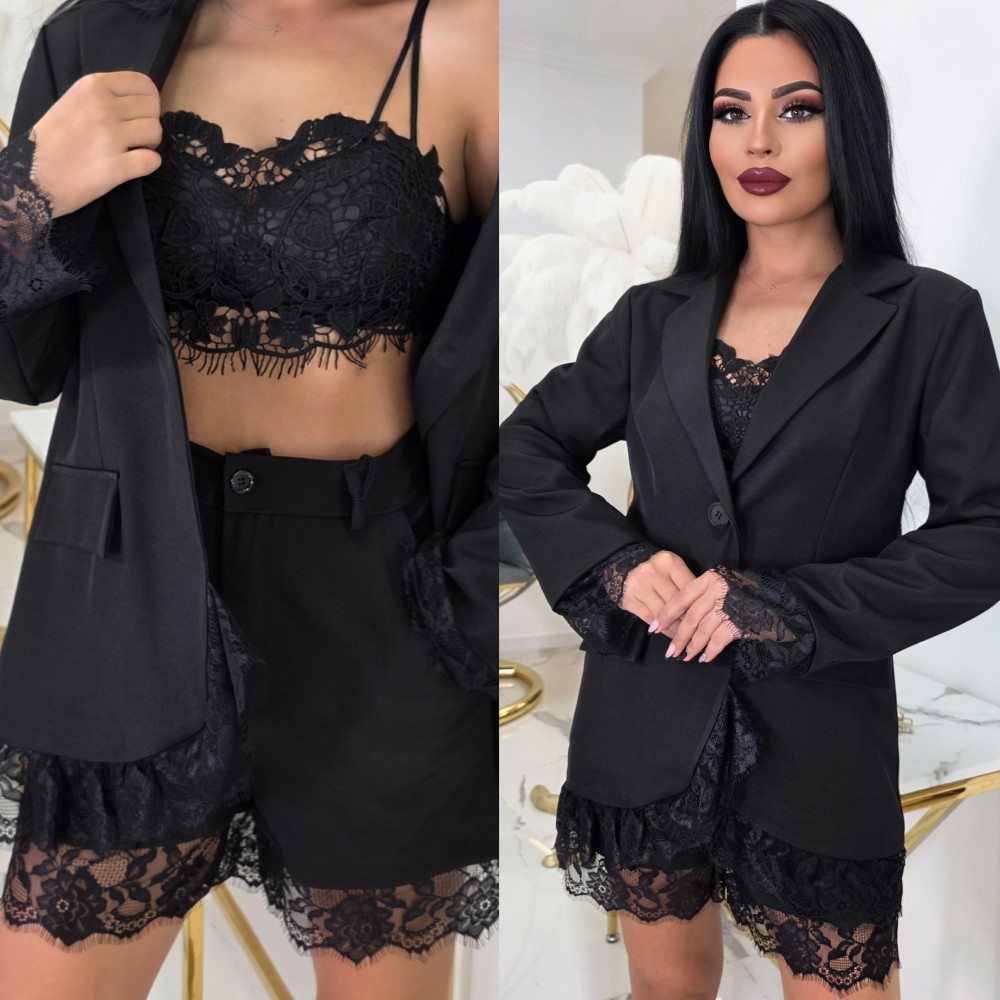 Комплект сако и панталонки с дантела Комплект сако и панталонки с дантела