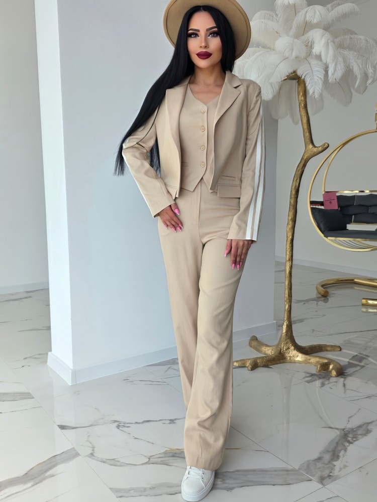 Костюм Beige Elegance Suit