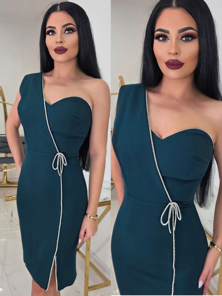 Луксозна рокля цвят емералд