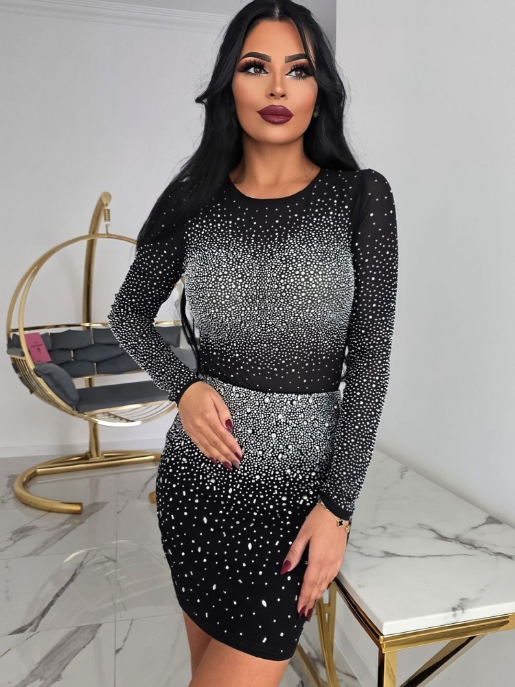 Пола с блестящи камъни Пола с блестящи камъни