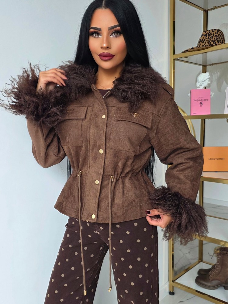 Разкошен модел яке от велур Caramel