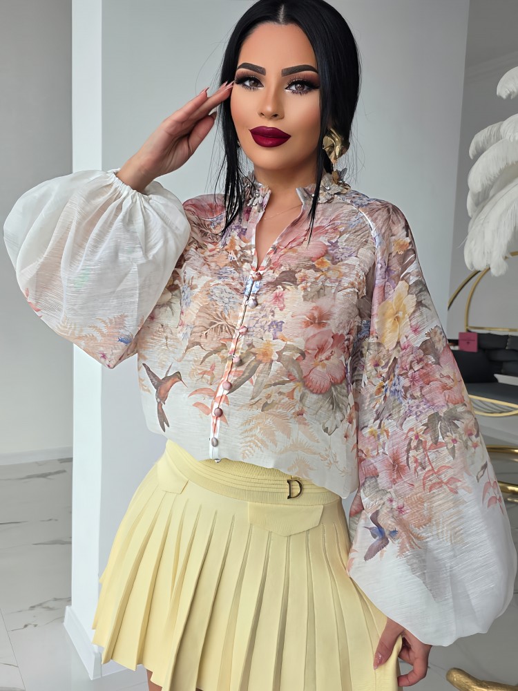 Риза Flowers Blooming