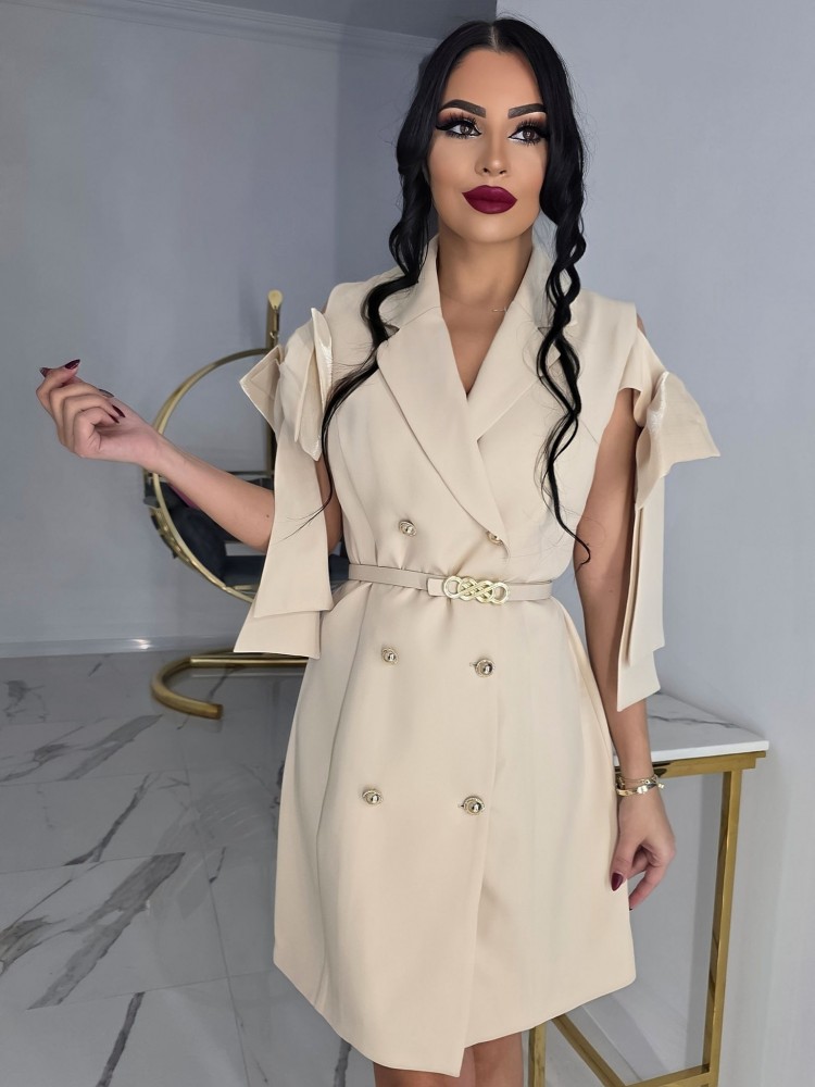 Рокля тип сако с коланче