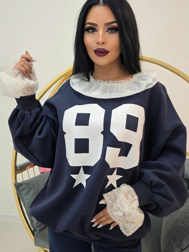 Суитшърт с дантелени акценти