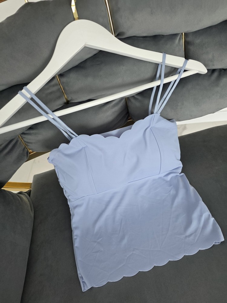 Топ с оформящи чашки Sky Fit Top