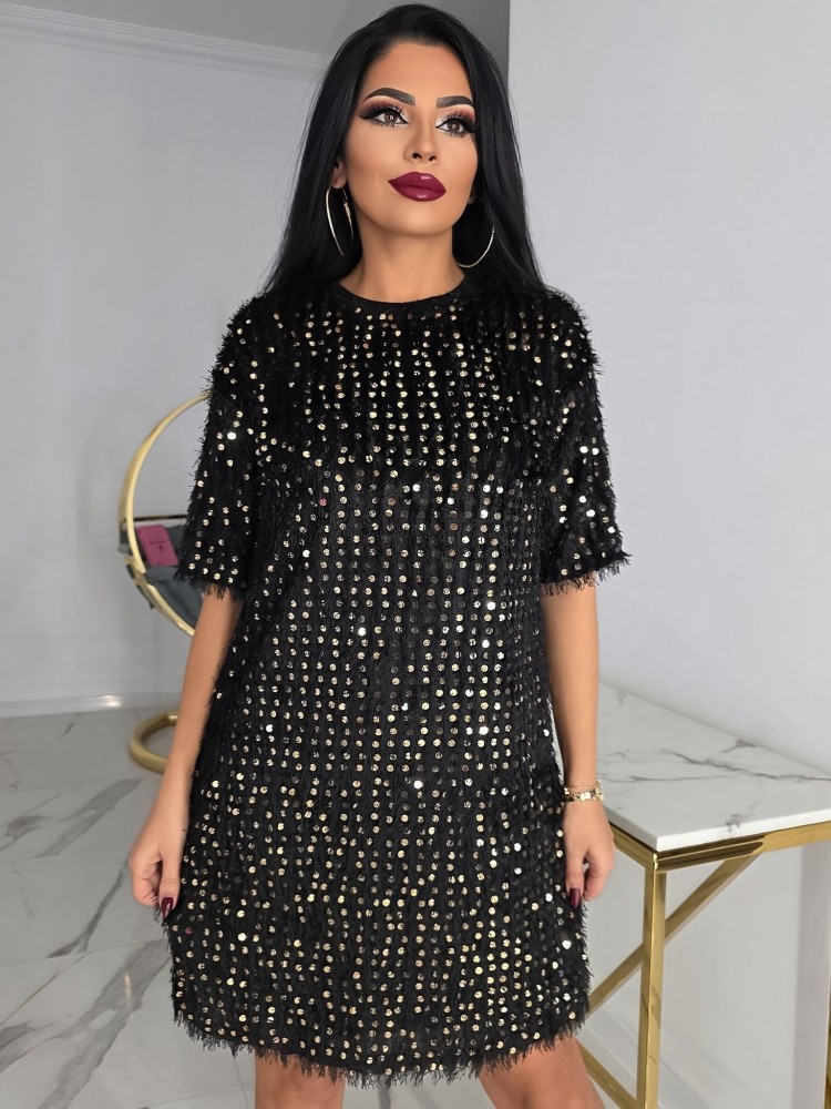 Впечатляваща рокля със златист блясък Впечатляваща рокля със златист блясък