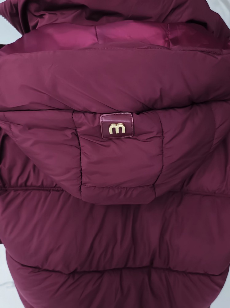 Яке Burgundi Яке Burgundi