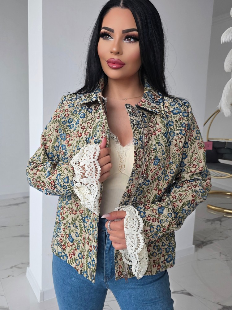 Яке с бродиран ефект Bella Bloom