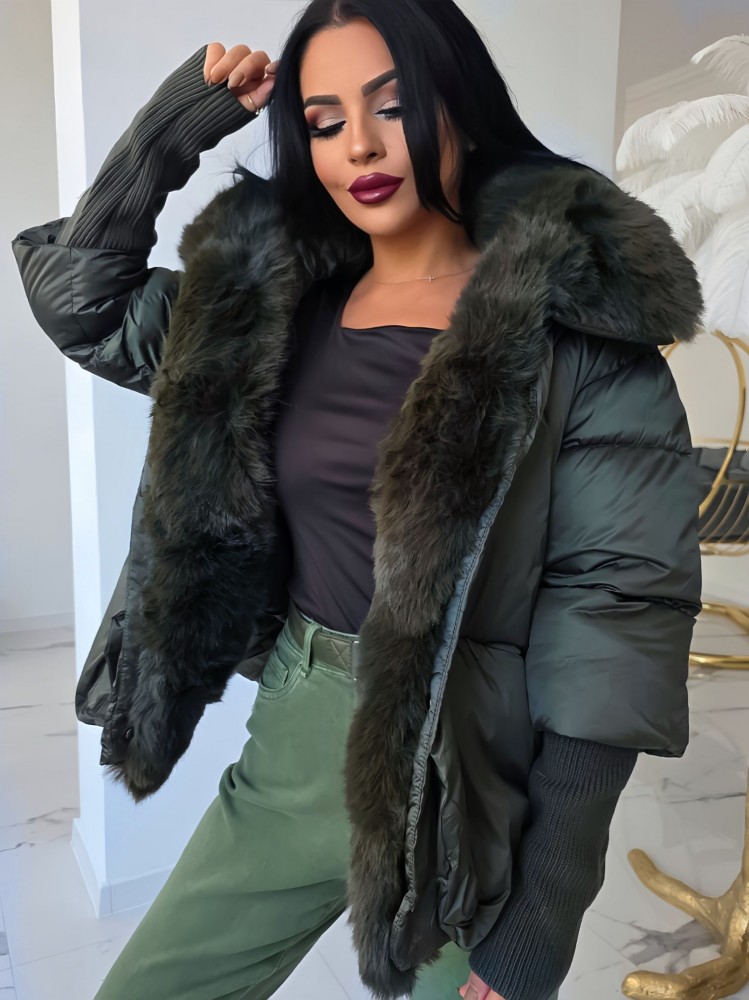 Зелено яке Green