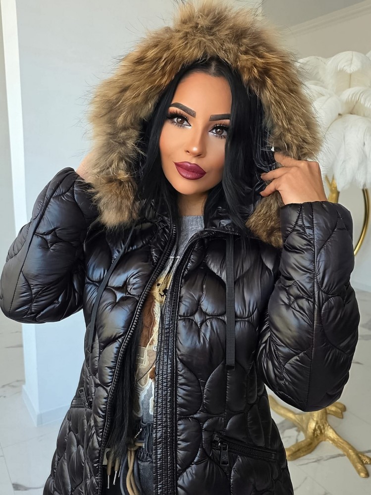 Зимно яке в черно с естествен косъм