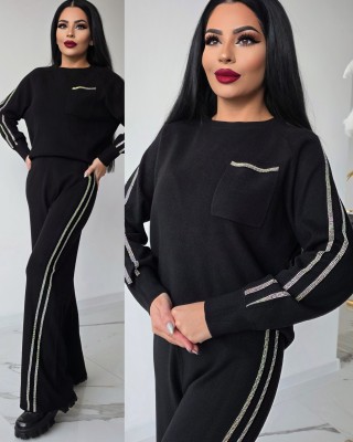 Екип Exclusive в черно