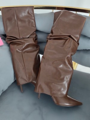 Кожени ботуши с набран ефект