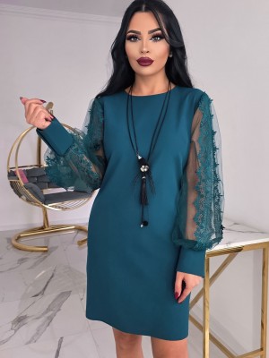 Красива рокля с тюл