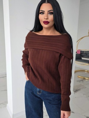 Пуловер с паднали рамене