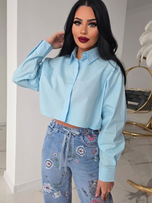Риза в небесносин цвят