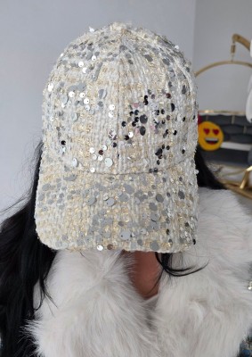 Шапка с козирка